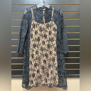 Vintage Junior Accent Black Lace Overlay Dress Nude Liner 3/4 Sleeve Size S